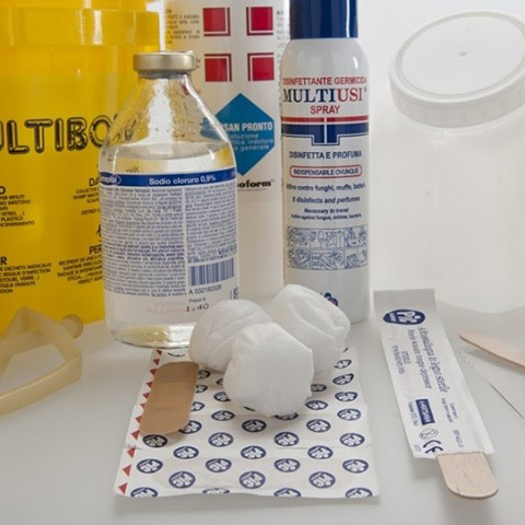 Materiale-diagnostico-monouso-umana